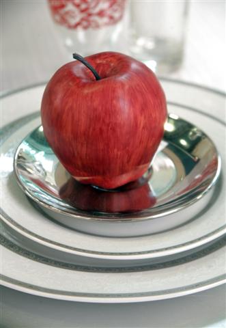 ניתן לקשור לכל תפוח-תווית עם ברכה(סטיילינג:אלישבע גליקסברג צילום:דניאל לילה)