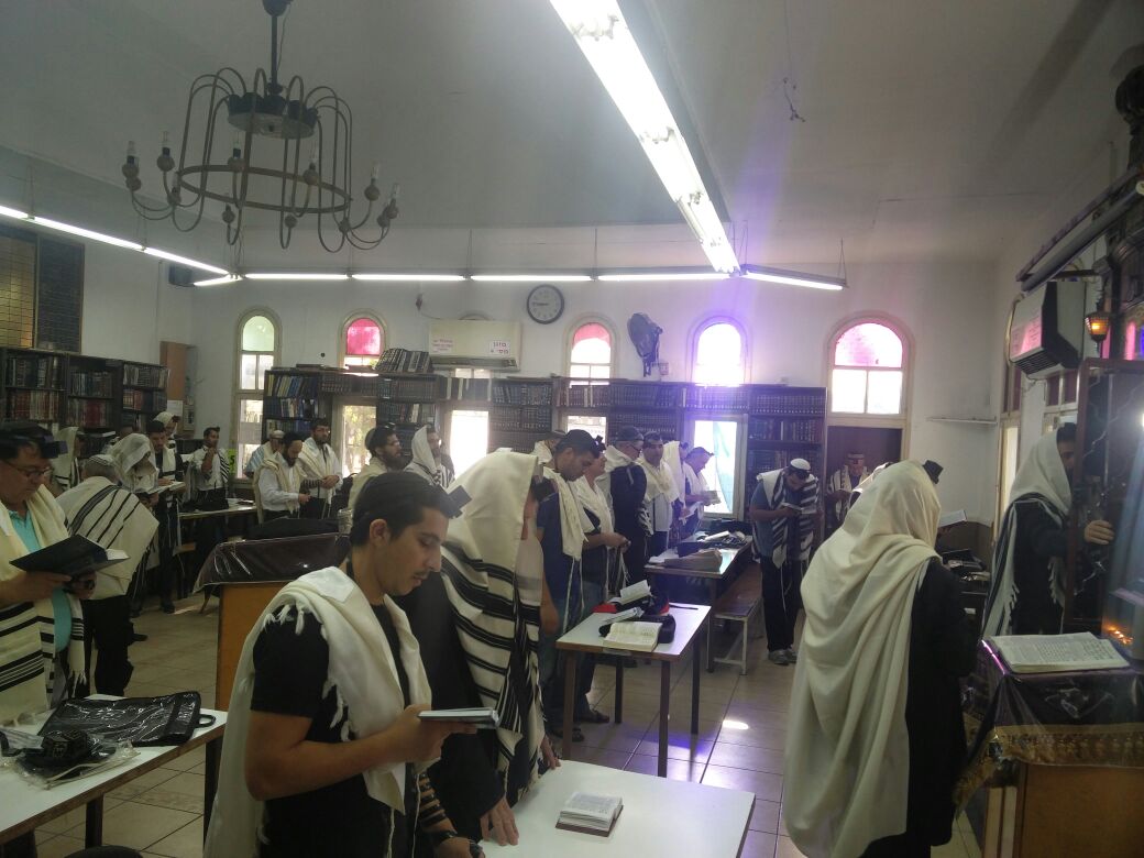 "בית הכנסת משמש את תושבי הסביבה" | מתפללים בבי"כ בעפולה